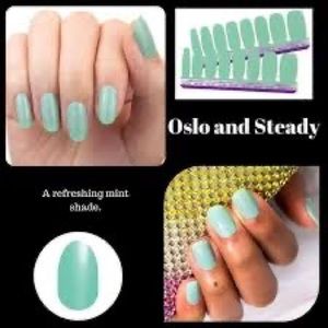 Oslo and Steady (Color Street)